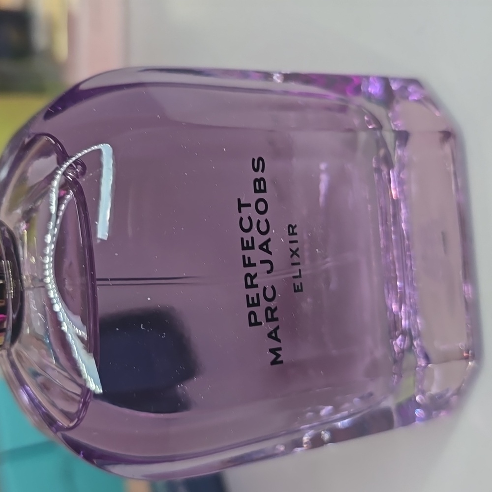Marc Jacobs Perfecr Elixir Parfum 100ml - Picture 3 of 3